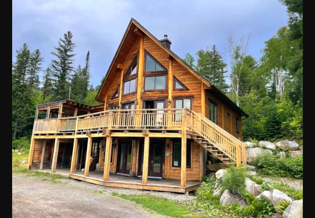 Chalet LEquinox | 31 Rue du Domaine, Saint-Côme, QC J0K 2B0, Canada | Phone: (438) 936-7549