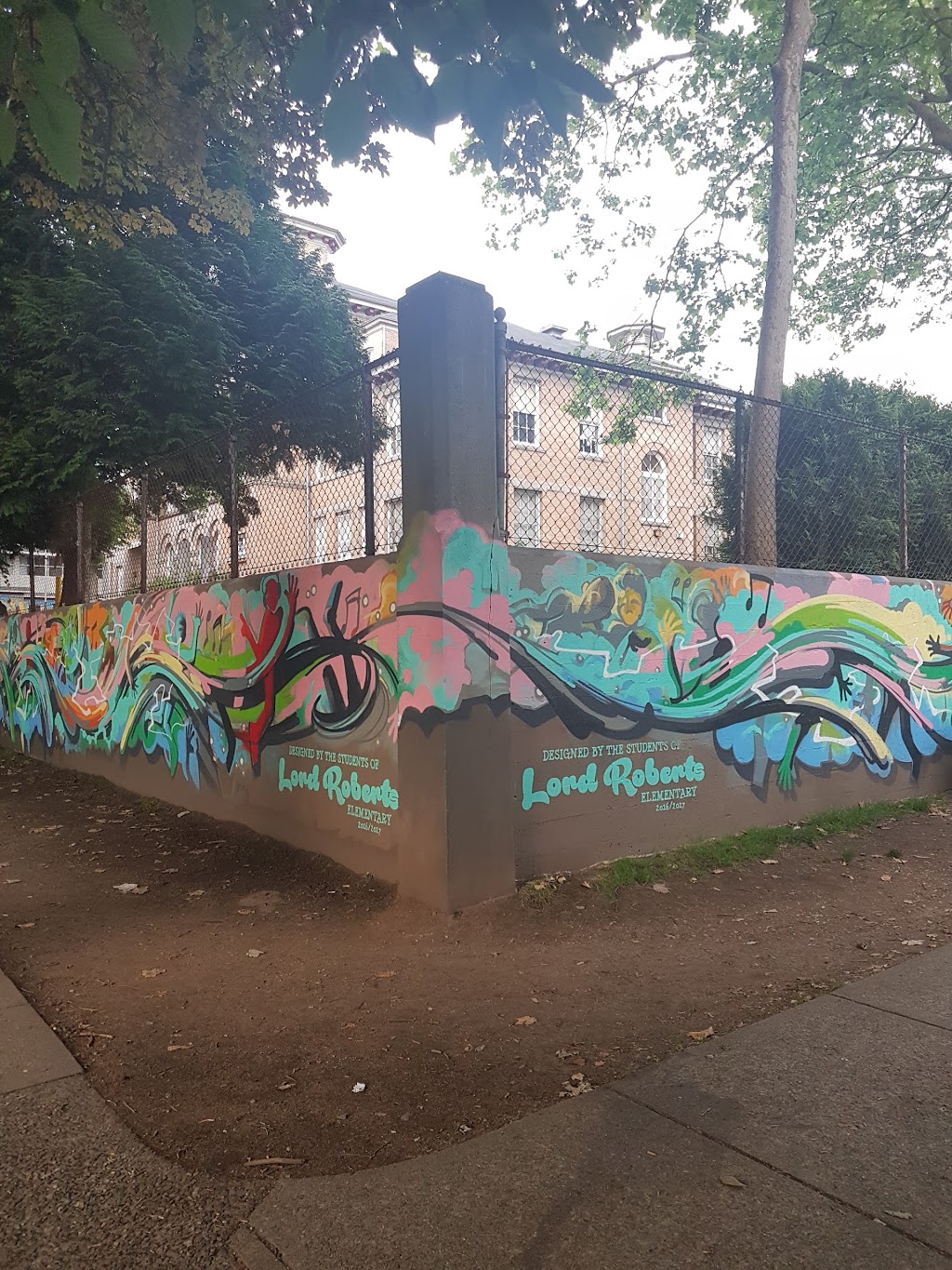 Lord Roberts Elementary School | 1100 Bidwell St, Vancouver, BC V6G 2K4, Canada | Phone: (604) 713-5055