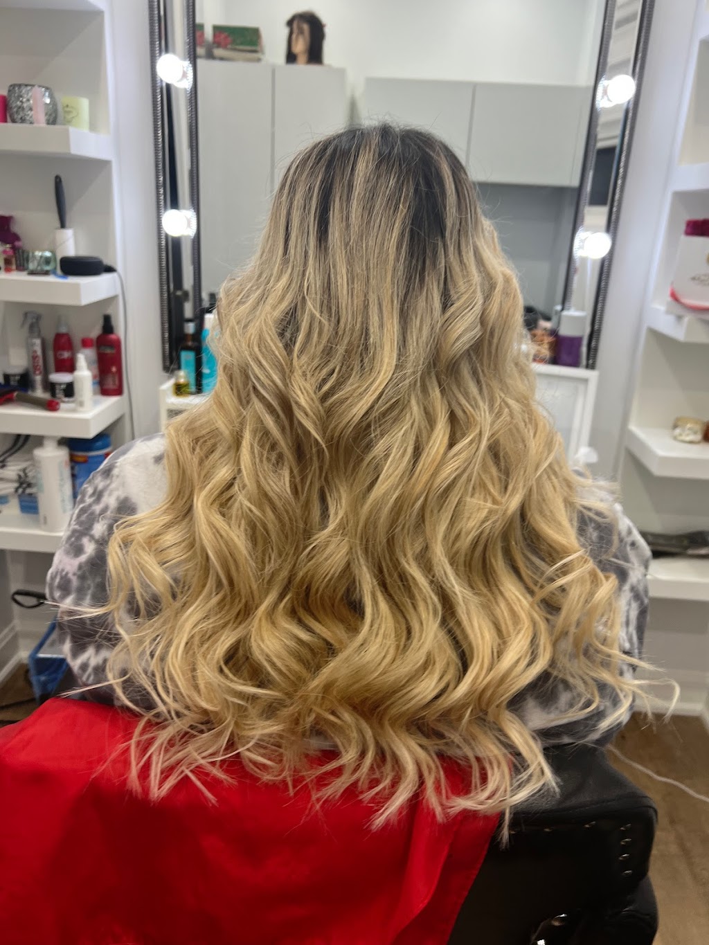 Stunning hair Extensions | 160 Cherryhurst Rd, Oakville, ON L6M 0W1, Canada | Phone: (416) 996-1490