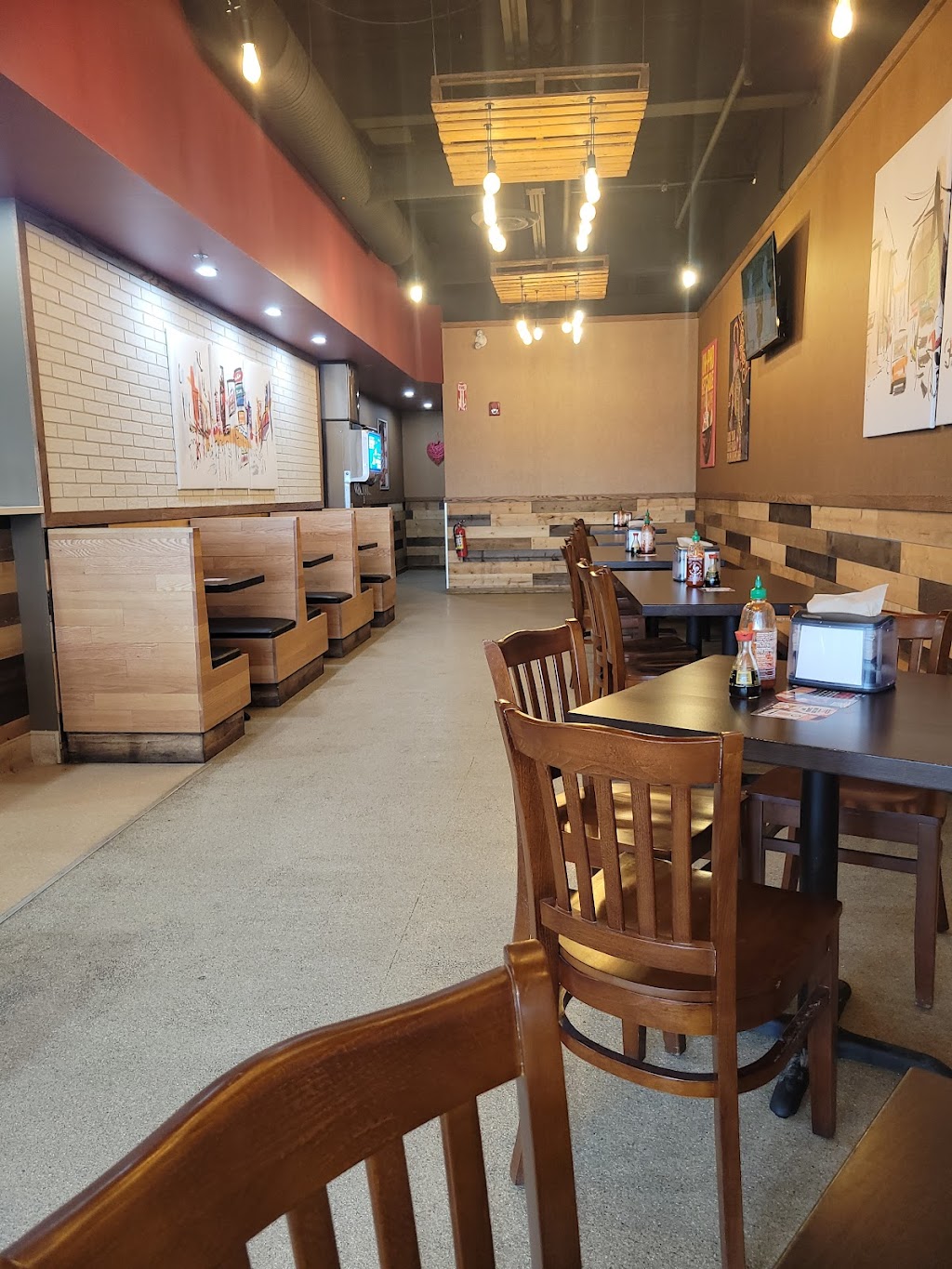 Wok Box - Crestview | 185-3393 Portage Ave, Winnipeg, MB R3K 2G7, Canada | Phone: (204) 888-4000