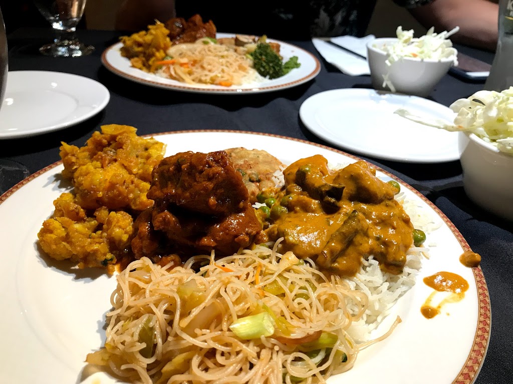India House Restaurant | 4371 Albert St, Regina, SK S4S 3R6, Canada | Phone: (306) 586-4444