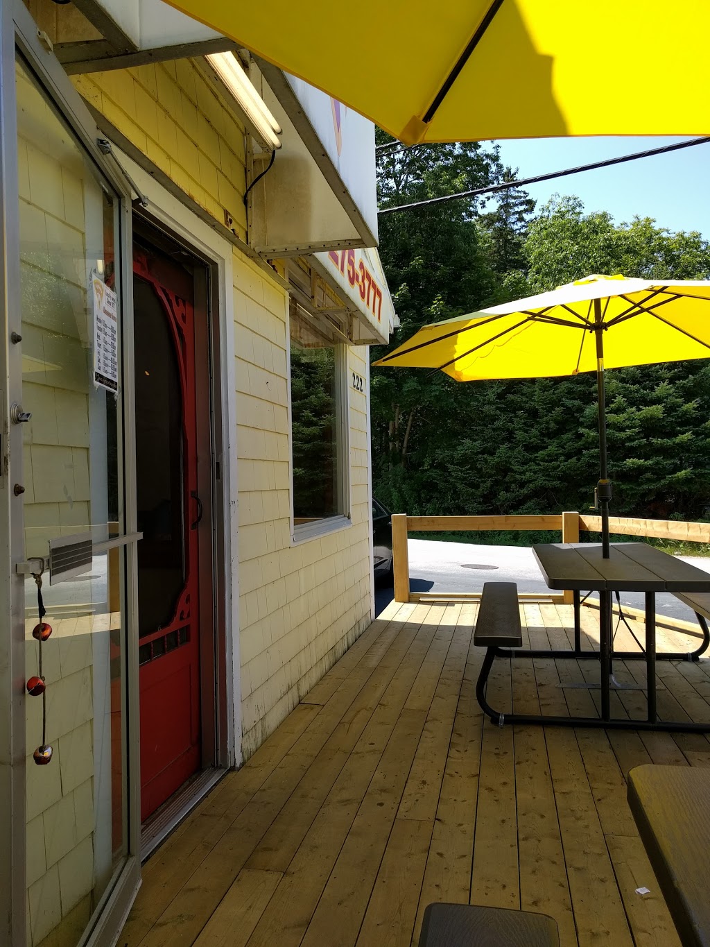 Big Reds Restaurant | 222 Central St, Chester, NS B0J 1J0, Canada | Phone: (902) 275-3777