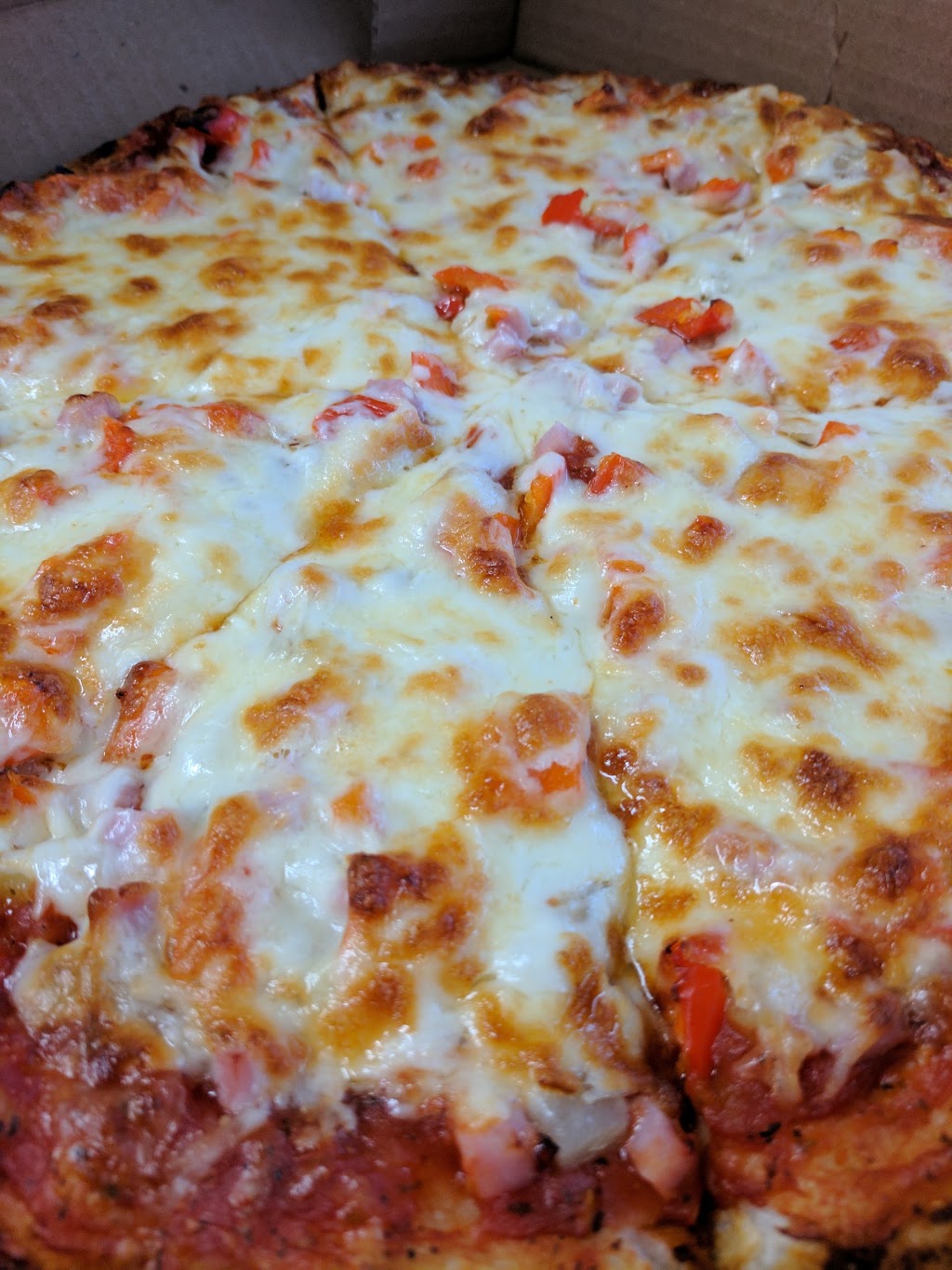 Aroma Pizzeria | 6004 Voyageur Dr, Orléans, ON K1C 2K1, Canada | Phone: (613) 824-9400