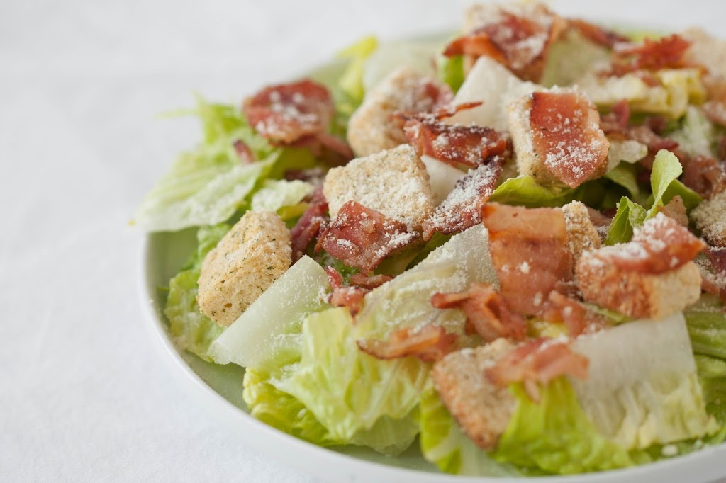 Carp Pizza | 439 Donald B. Munro Dr, Carp, ON K0A 1L0, Canada | Phone: (613) 839-1977