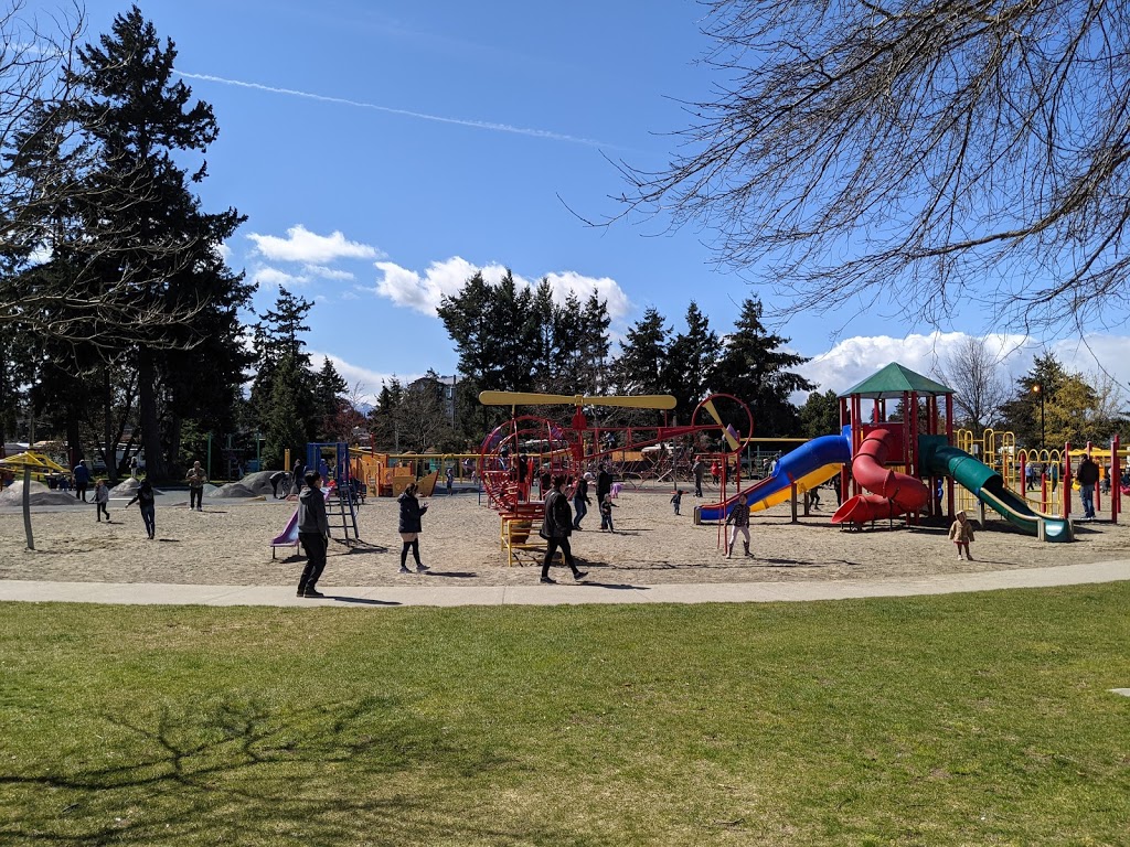 Parksville Community Park | 193 Beachside Dr, Parksville, BC V9P 2S5, Canada | Phone: (250) 248-6144