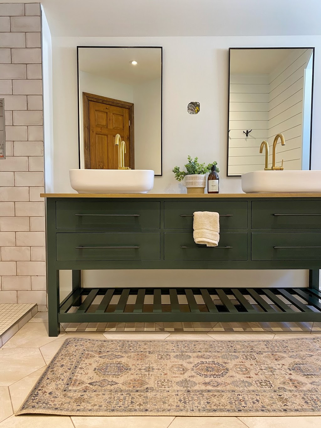 NATUR meubles & design | 586 Rue de Saint Jovite, Mont-Tremblant, QC J8E 2Z9, Canada | Phone: (819) 717-1213