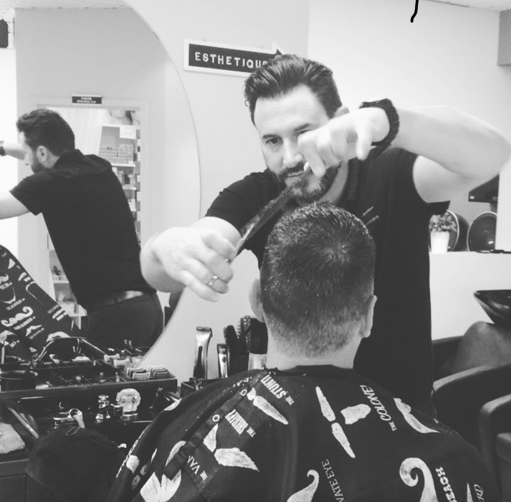Salon Eric Coiffure et Beauté | 317 Boulevard Curé-Labelle, Sainte-Thérèse, QC J7E 2Y2, Canada | Phone: (450) 437-3310