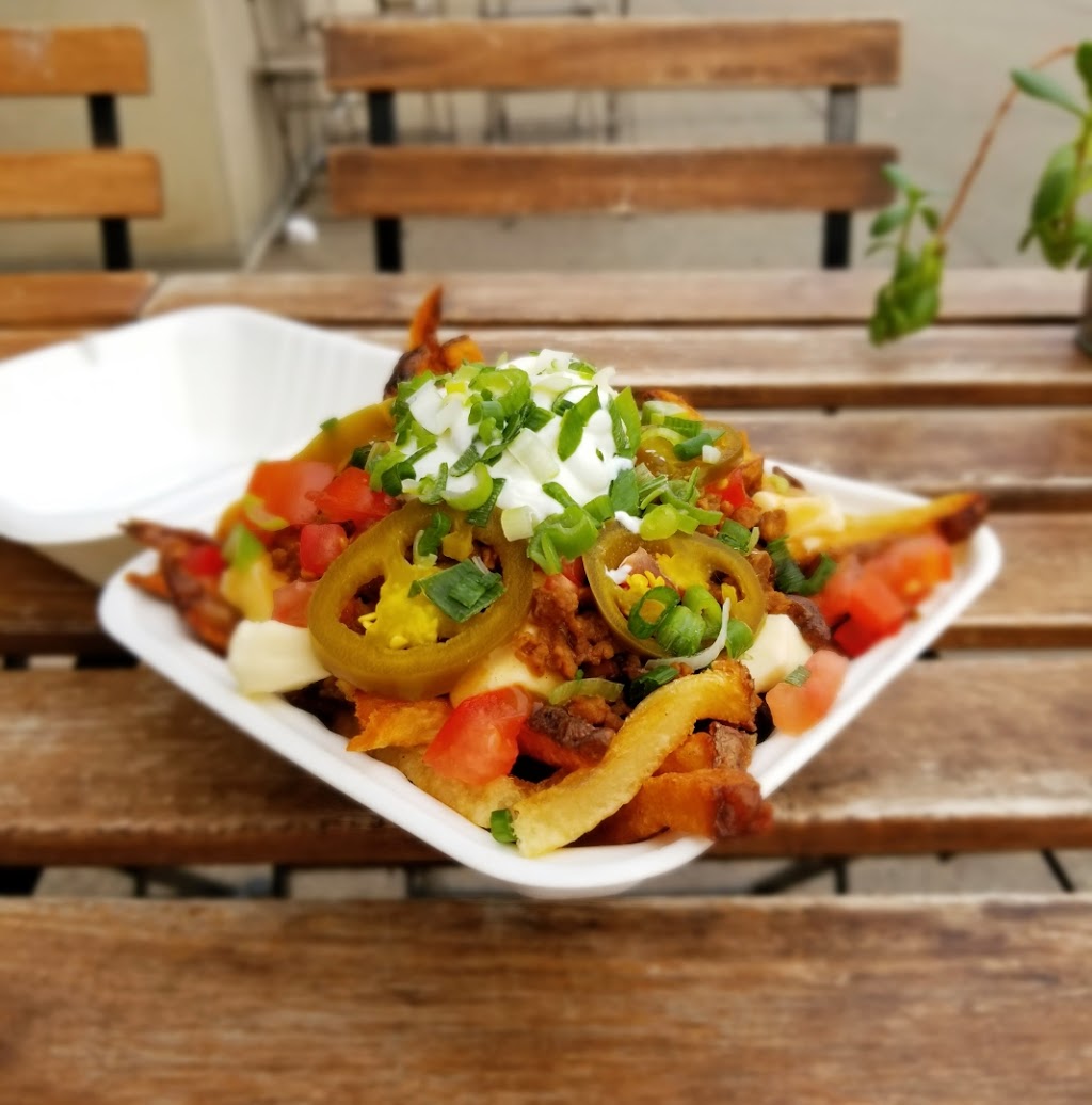 La Poutine (Edmonton) | 8720 109 St NW, Edmonton, AB T6G 1E9, Canada | Phone: (780) 757-7222