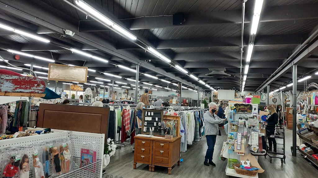 Mission Thrift Store Langley | 20500 Logan Ave, Langley, BC V3A 4L9, Canada | Phone: (604) 533-3995