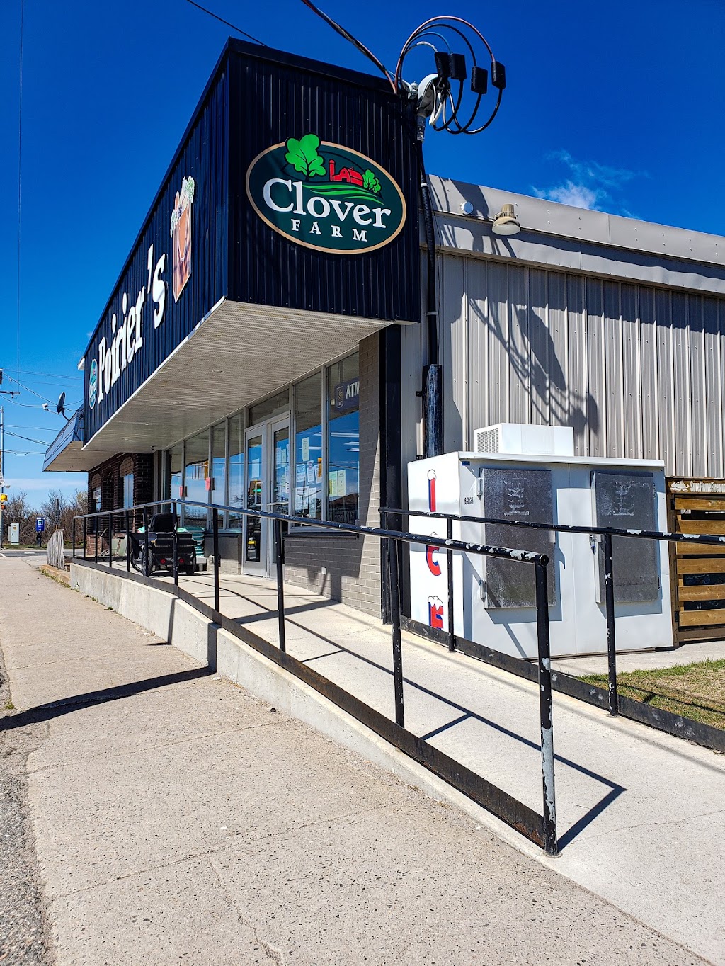 Poiriers Clover Farm | 130 Sauble St E, Massey, ON P0P 1P0, Canada | Phone: (705) 582-2228