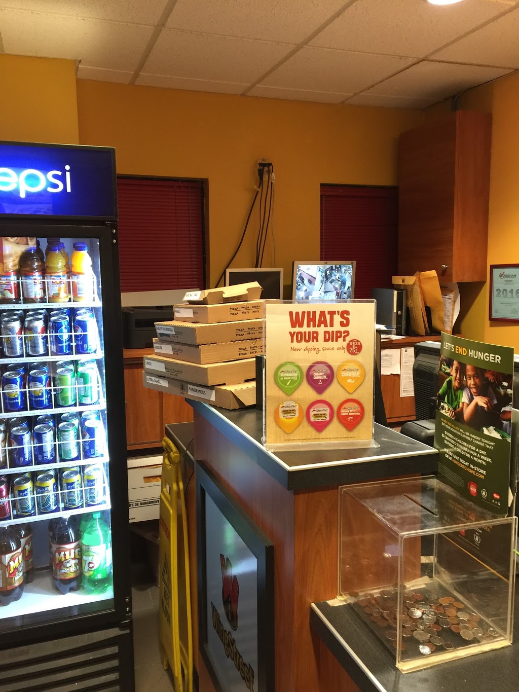 Pizza Hut | 392 John St, Thornhill, ON L3T 5W6, Canada | Phone: (905) 886-4444