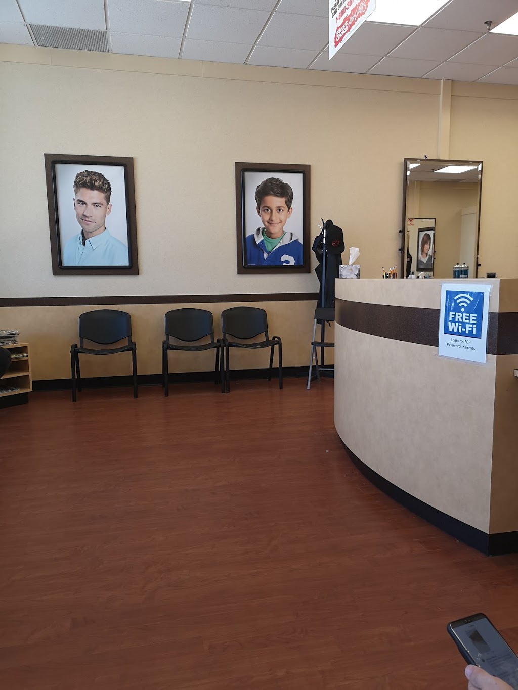First Choice Haircutters | 370 Kent St W, Lindsay, ON K9V 2Z7, Canada | Phone: (705) 324-9200