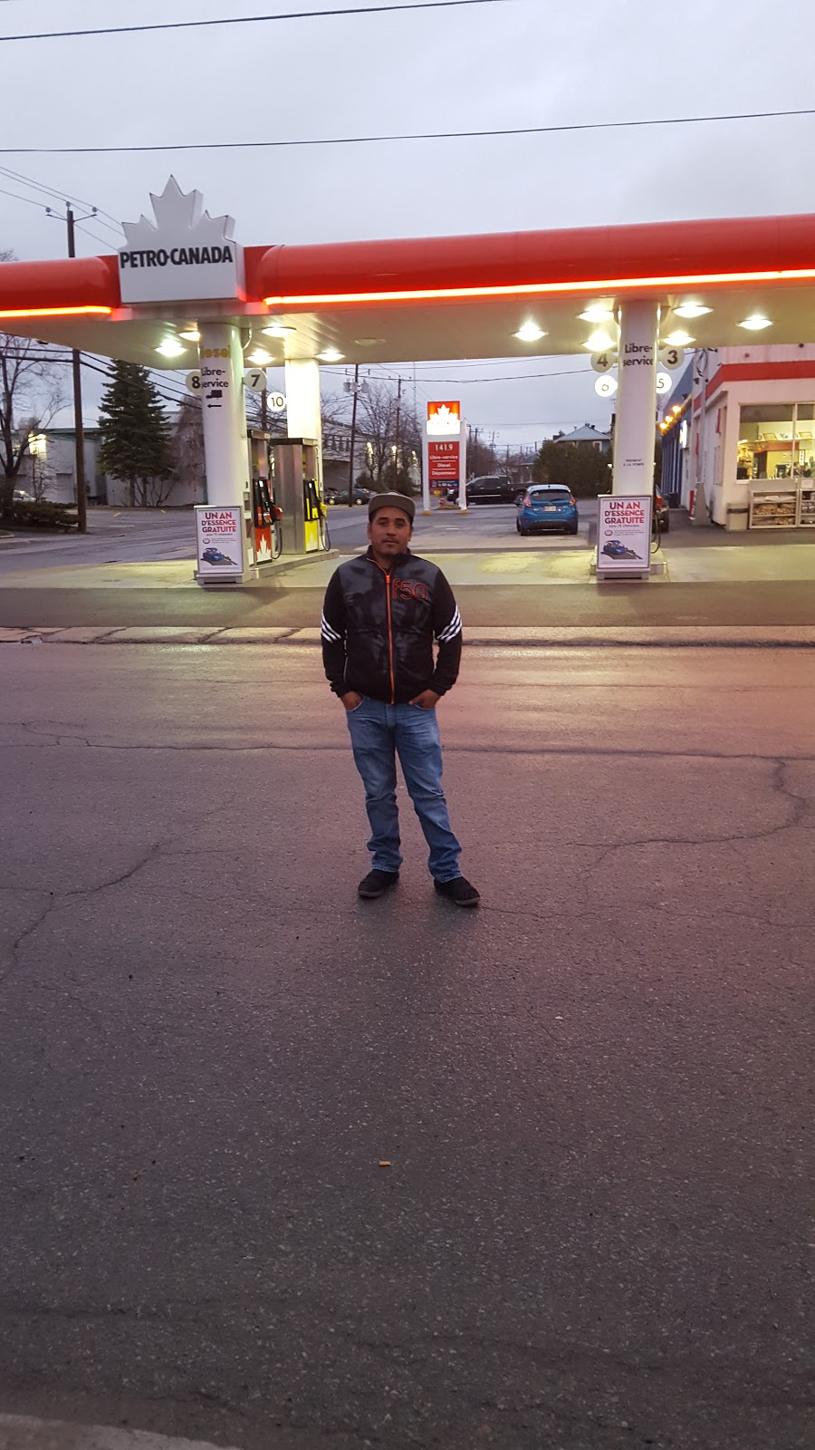 Petro-Canada | 90 Rue Saint-Sauveur, Saint-Rémi, QC J0L 2L0, Canada | Phone: (450) 992-1333