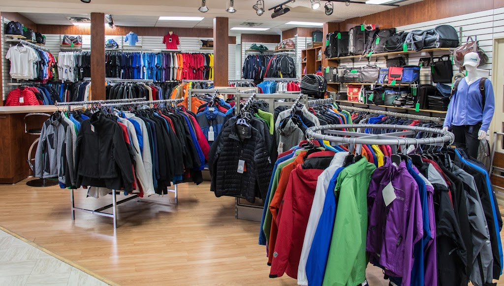 Identification Sport | 2233 Chem. du Plateau N, La Baie, QC G7B 0G7, Canada | Phone: (418) 677-2106