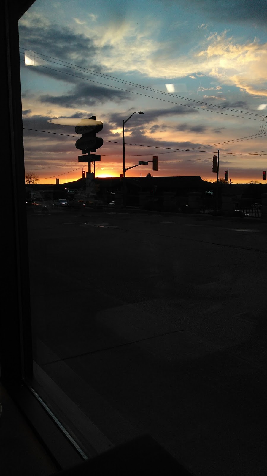 Tim Hortons | 925 10th St E, Owen Sound, ON N4K 1T5, Canada | Phone: (519) 376-6070