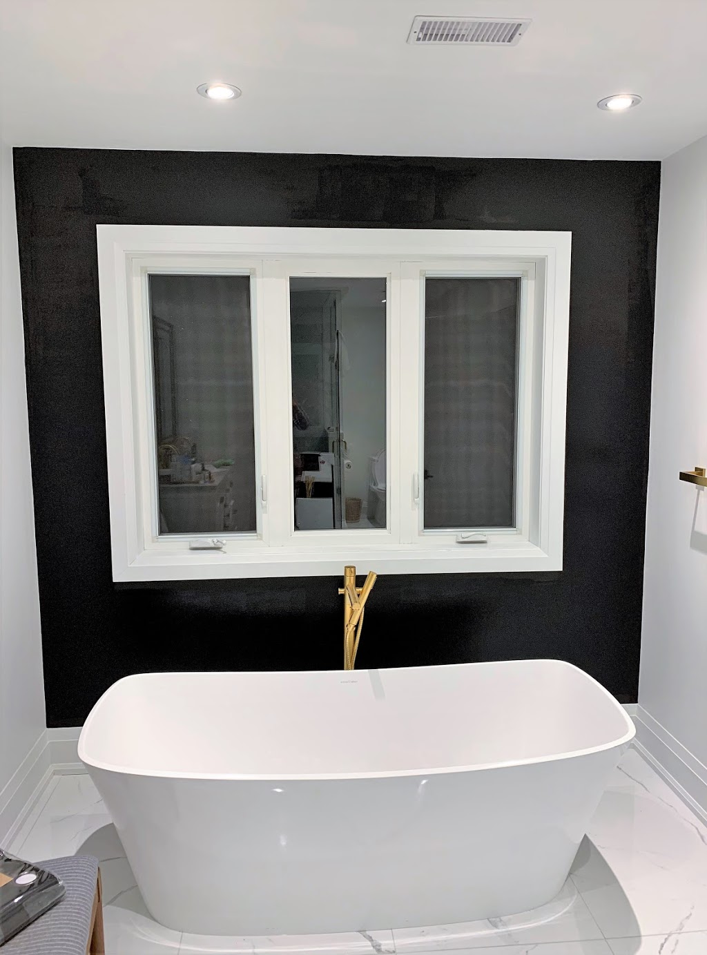 Nova Decor Construction Ltd | 6007 16th Ave, Markham, ON L3P 2B2, Canada | Phone: (905) 201-0580