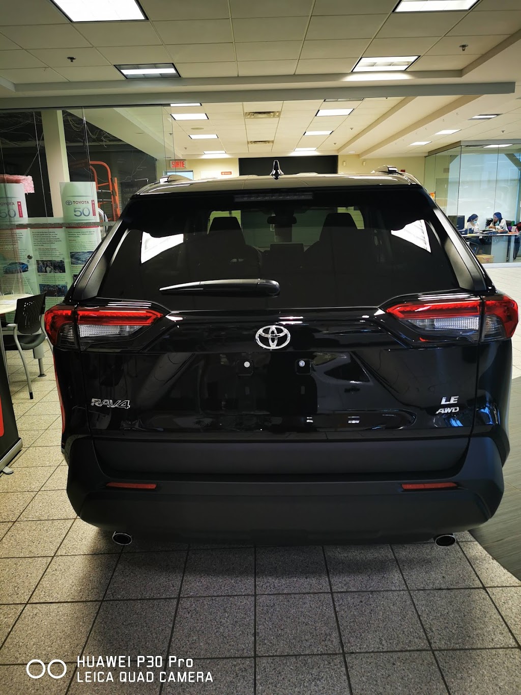 Shell | 360 Blvd. Marcel-Laurin, Saint-Laurent, QC H4M 2L4, Canada | Phone: (514) 744-0491