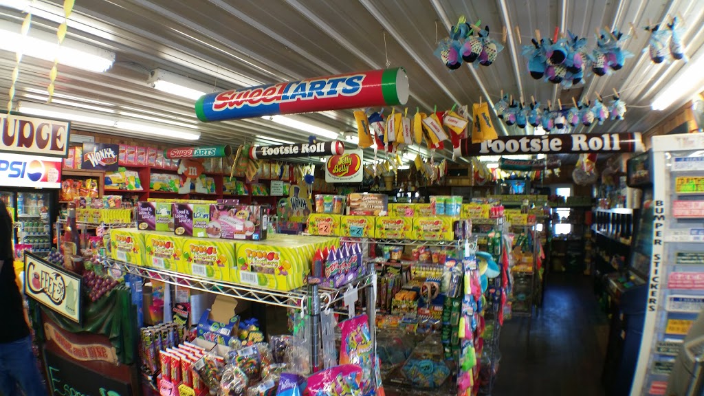 Cedar Beach Variety Store | 150 Cedarvale Blvd, Whitchurch-Stouffville, ON L4A 7X3, Canada