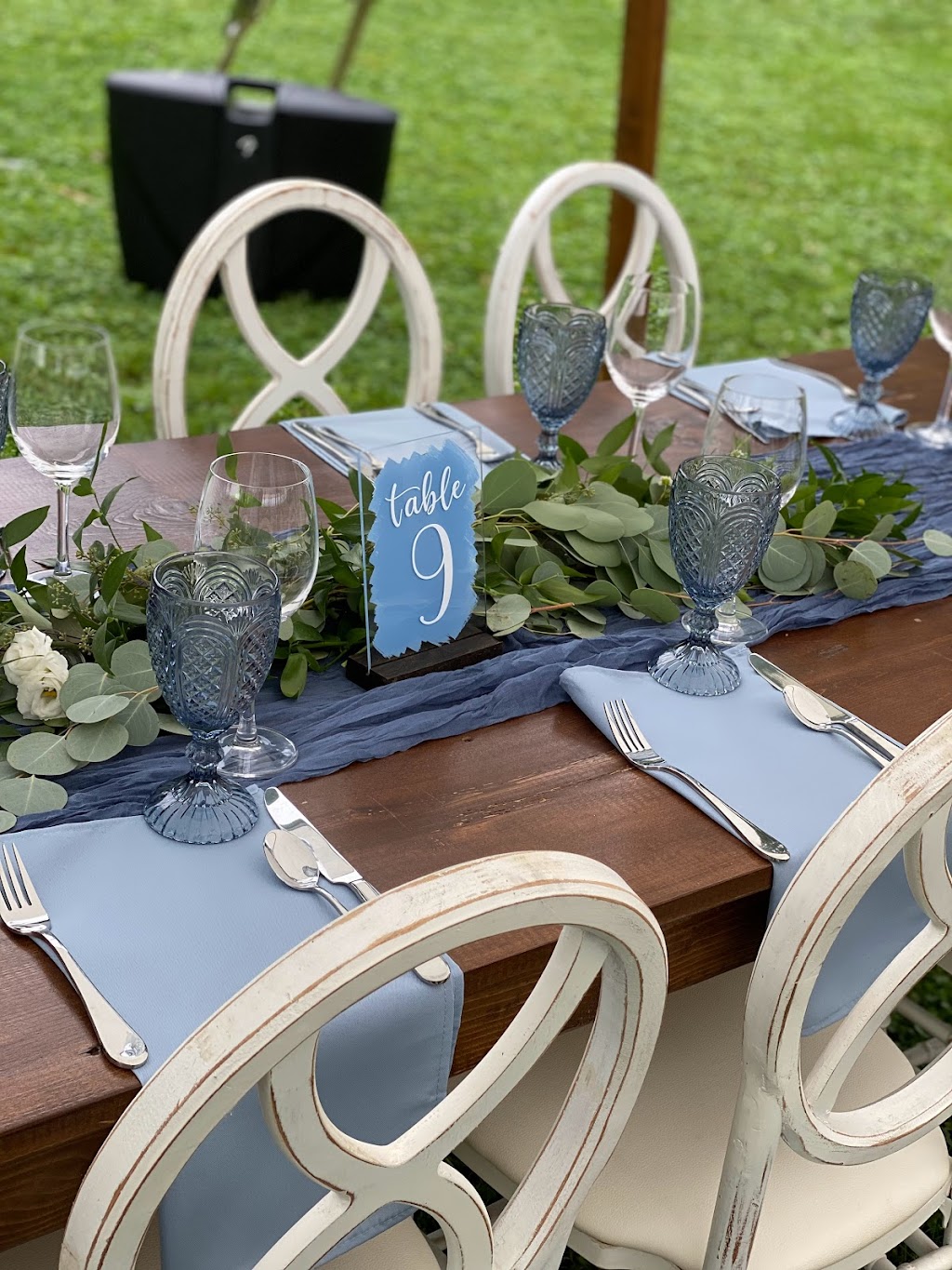 Sapphire & Lily Events | 152 Henderson St, Ailsa Craig, ON N0M 1A0, Canada | Phone: (519) 860-6113