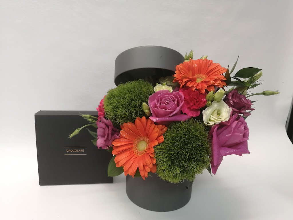 Fleuriste Du Galeries Lachine | 2972 Rue Remembrance, Lachine, QC H8S 1X8, Canada | Phone: (514) 639-4596