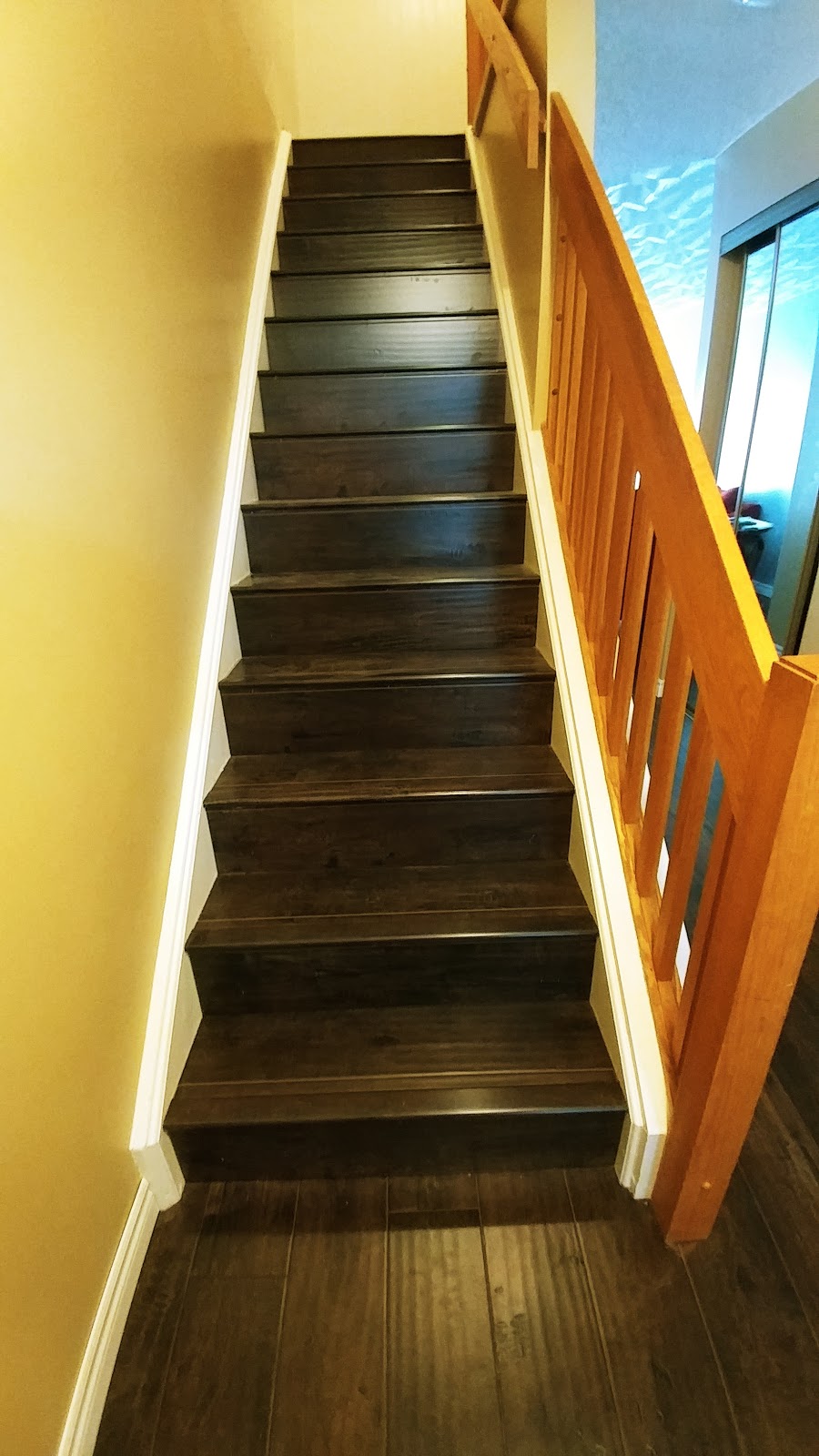 Petun Flooring | 29 Manitou Dr Unit 1C, Kitchener, ON N2C 1K9, Canada | Phone: (226) 666-0789
