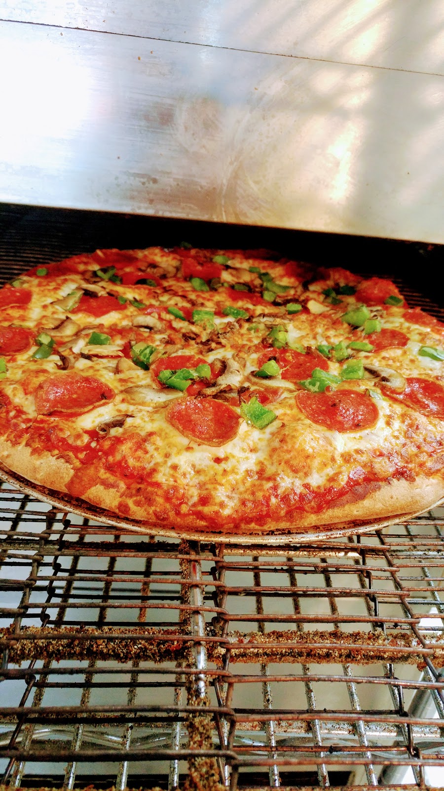 Twin City Pizza | Glen Forrest Plaza, 500 Glen Forrest Blvd unit #1, Waterloo, ON N2L 5G4, Canada | Phone: (519) 885-8885
