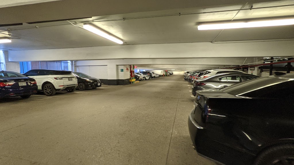 Green P Parking | 2 Church St, Toronto, ON M5E 1Z3, Canada | Phone: (416) 393-7275