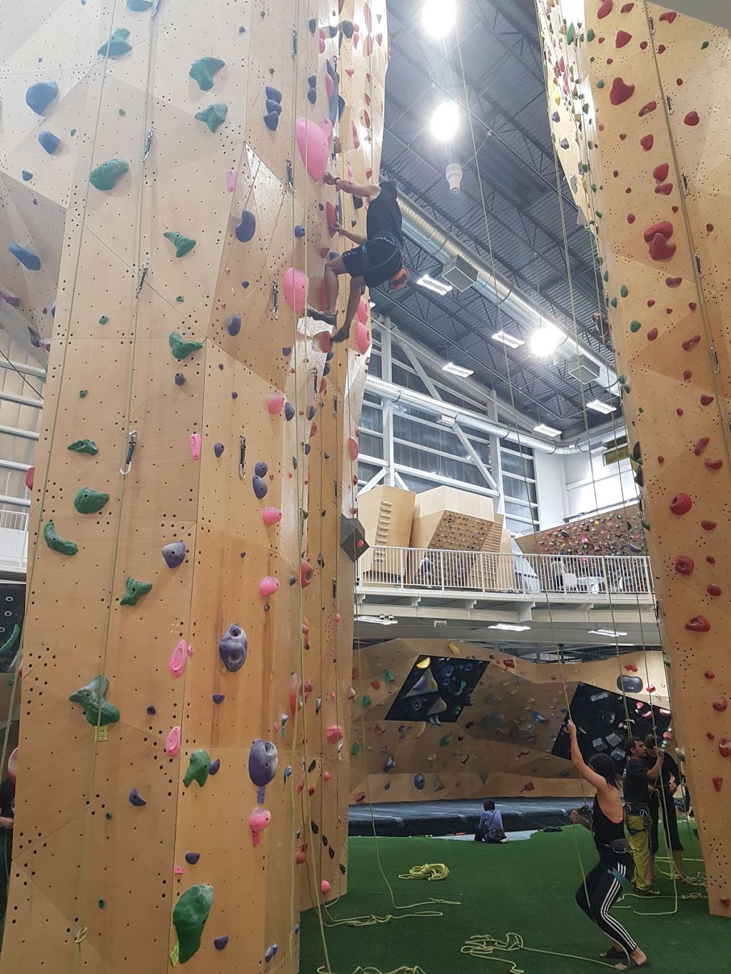 Calgary Climbing Centre Rocky Mountain | 10721 West Valley Rd SW, Calgary, AB T3B 5T2, Canada | Phone: (587) 231-9116