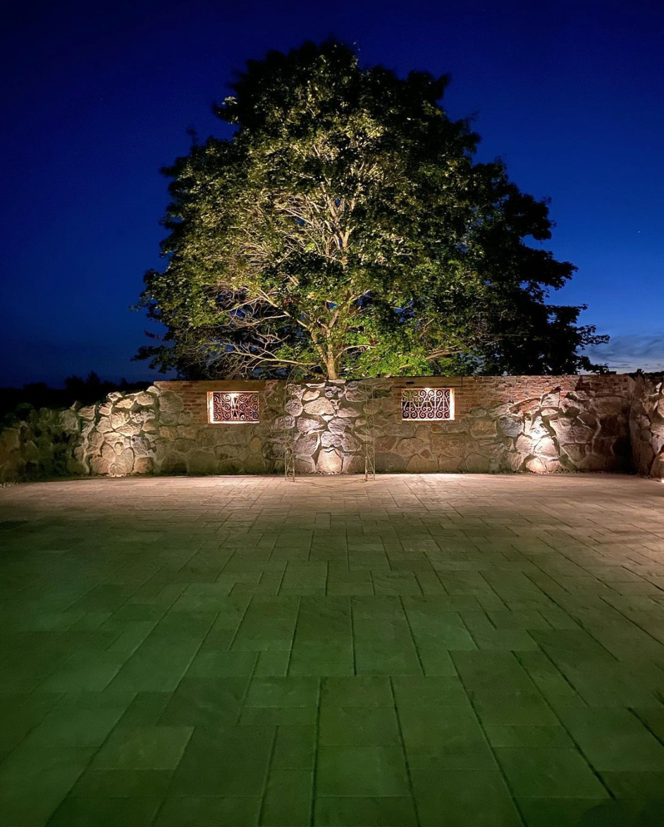 The Glass Manor - Wedding Venue | 5108 County Road 27 R.R.#1, Cookstown, ON L0L 1L0, Canada | Phone: (705) 458-1275
