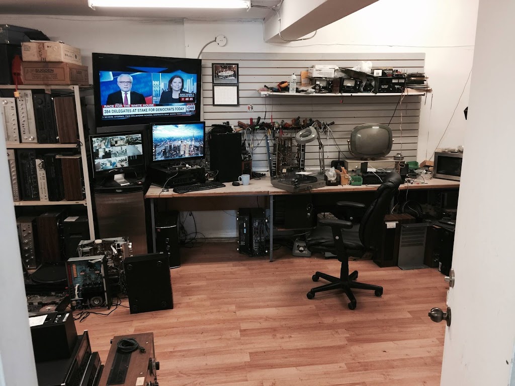 Q-Electronic Services | 2626 Douglas St, Victoria, BC V8T 4M1, Canada | Phone: (250) 595-5312
