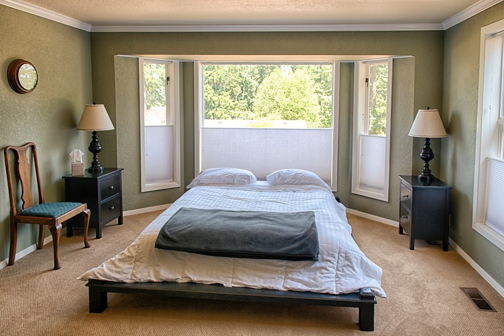 The Madrone AirBnB | 301 Parkridge Rd, Bellingham, WA 98225, USA | Phone: (360) 255-3402