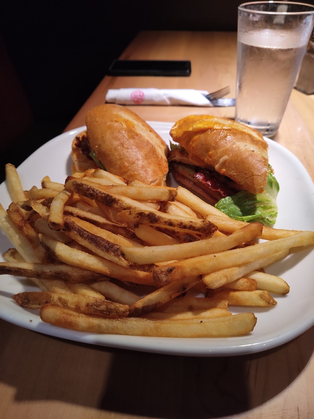 Boston Pizza | 150 Mnt Masson, Mascouche, QC J7K 3B4, Canada | Phone: (450) 474-6363