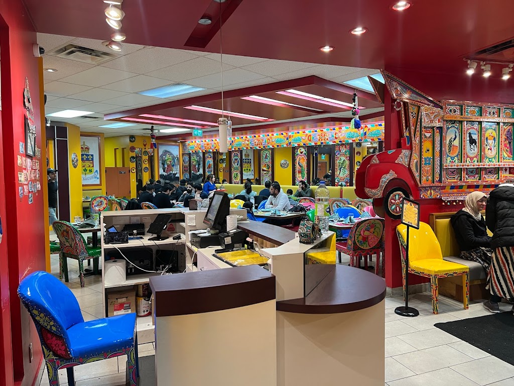 KhanJee Restaurant | 4860 Bd des Sources, Dollard-des-Ormeaux, QC H8Y 3C7, Canada | Phone: (514) 683-0844
