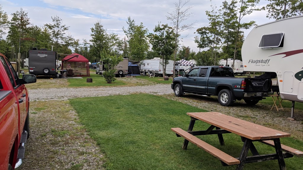 Camping Des Baies | 368 Chemin Saint Pierre, Saint Claude, QC J1S 2L5, Canada | Phone: (819) 845-4992