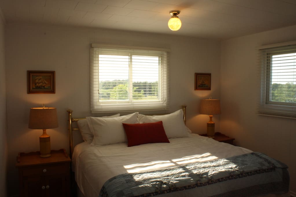 Little House on the Mountain | 485 County Rd 7, Prince Edward, ON K0K 2T0, Canada