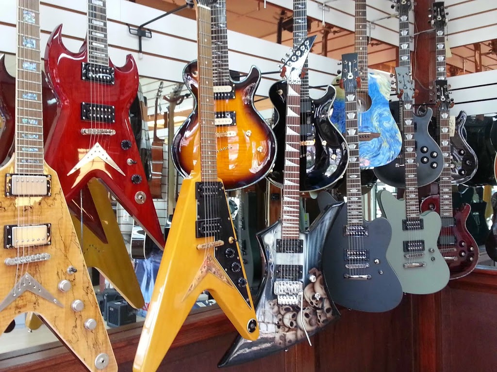 Crossroads Guitar Exchange | 2342 Clarke St, Port Moody, BC V3H 1Y8, Canada | Phone: (604) 937-0703