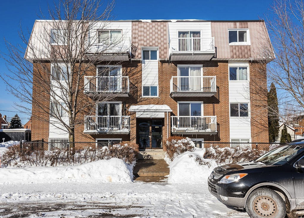 Caroline Lebel Courtier Immobilier | 1844 Av. Bourgogne, Chambly, QC J3L 1Y8, Canada | Phone: (514) 757-2843