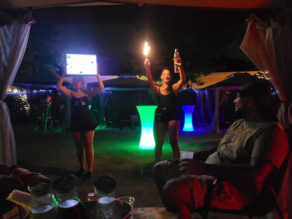 Euphoria Social Lounge | 6092 Main St, Niagara Falls, ON L2G 5Z9, Canada | Phone: (289) 296-7422