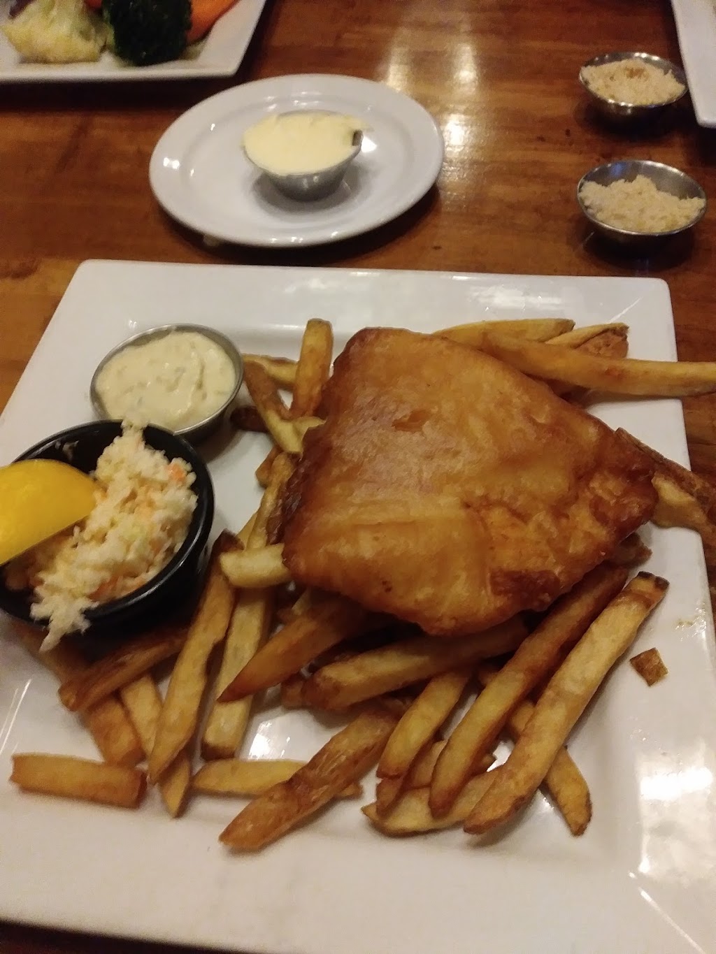 The Cat & The Fiddle Lindsay | 49 William St N, Lindsay, ON K9V 3Z9, Canada | Phone: (705) 878-4312