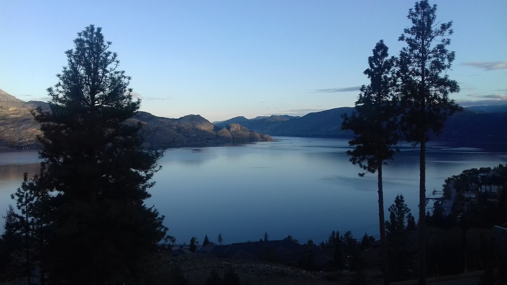 Pinewood Guesthouse | 3995 Ponderosa Pl, Peachland, BC V0H 1X5, Canada | Phone: (250) 767-6545