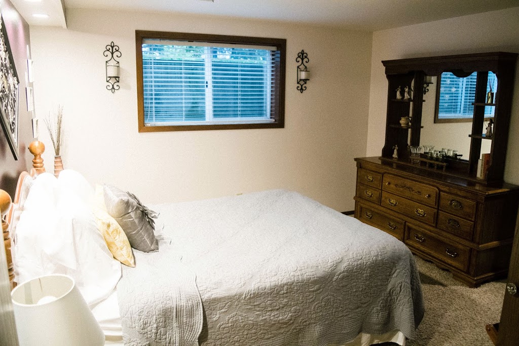 Oostema Farmstead Inn | 8402 Northwood Rd, Lynden, WA 98264, USA | Phone: (360) 815-1494
