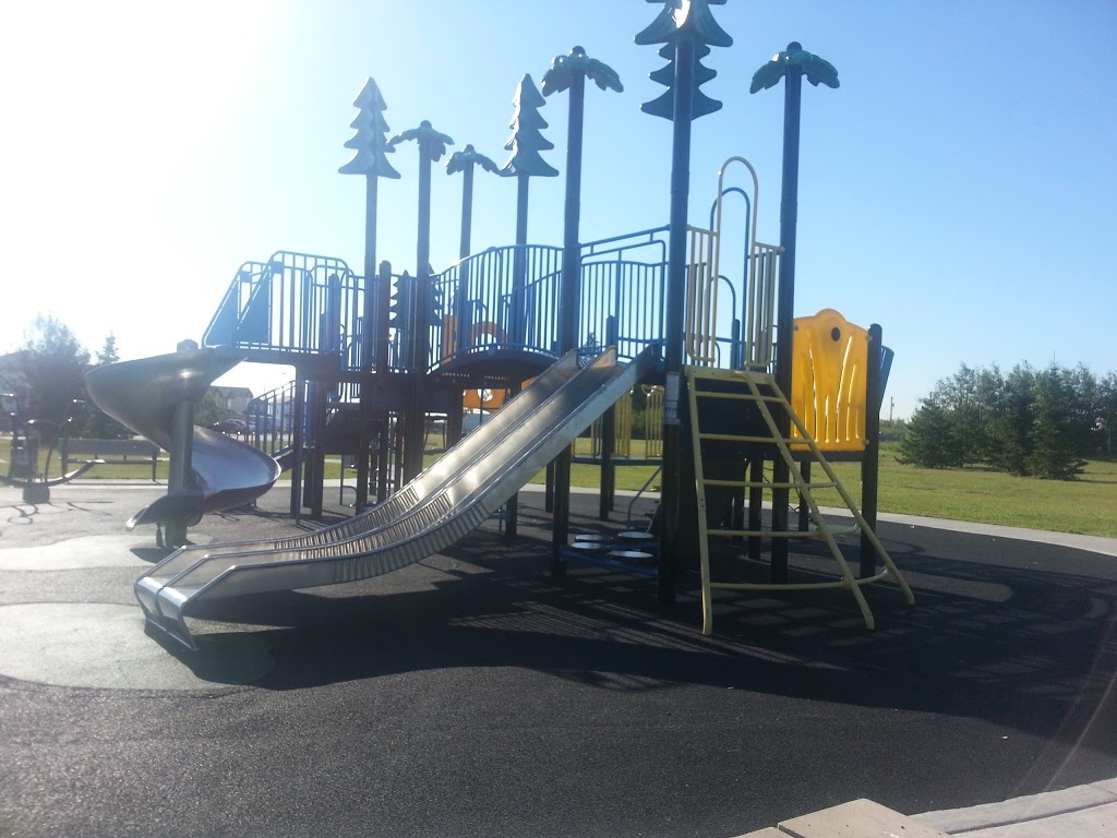 Hollick Kenyon Park | T5Y 0R1,, 15716 54 St NW, Edmonton, AB T5Y 0R1, Canada