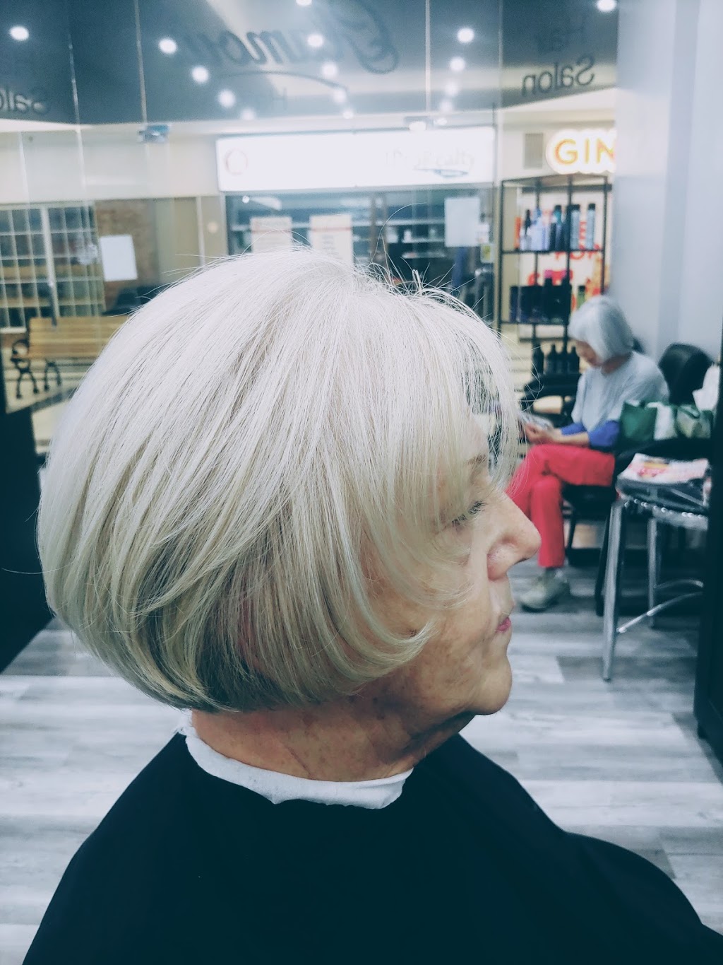 Glamour Hair Salon and Barber shop | 377 Burnhamthorpe Rd E Unit #32, Mississauga, ON L5A 3Y1, Canada | Phone: (905) 232-0494