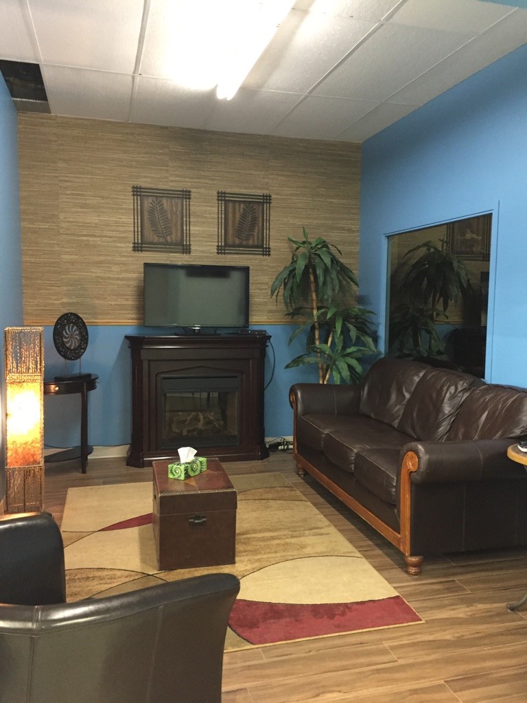 Paris Laundromat | 1543 Paris St, Sudbury, ON P3E 3B7, Canada | Phone: (705) 470-2231