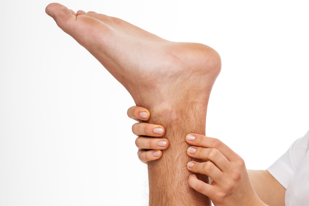 Kirkland Podiatry Clinic | 2816 Bd Saint-Charles, Kirkland, QC H9H 3B6, Canada | Phone: (514) 505-3977