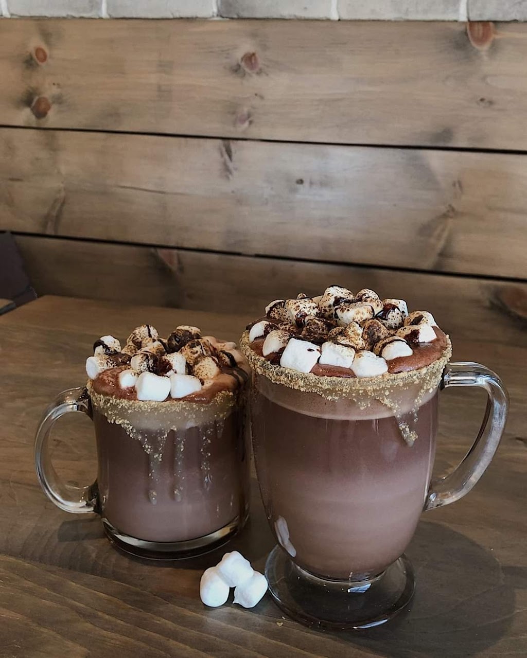 Kaffé Krème | 594 Bd Albiny Paquette, Mont-Laurier, QC J9L 1L5, Canada | Phone: (819) 499-1444