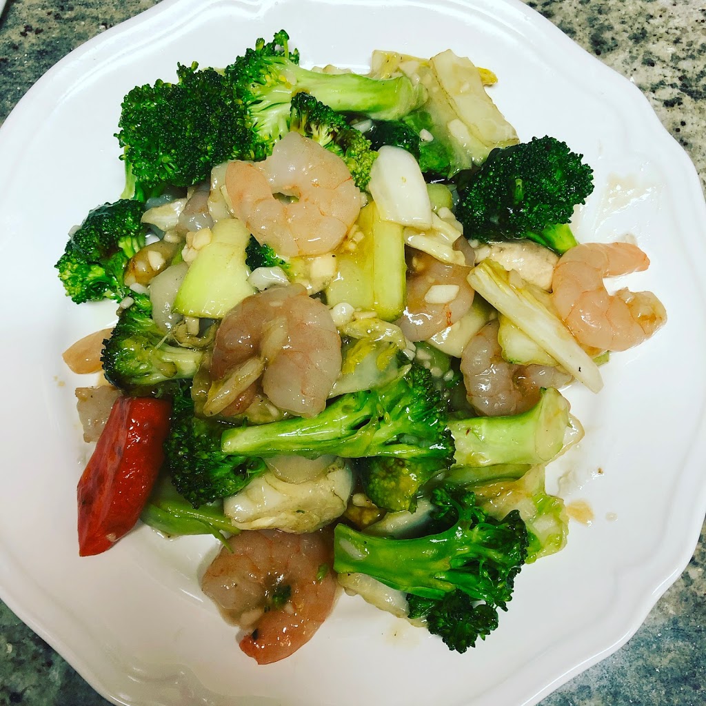 Winter Garden Chinese Restaurant | 2211 McPhillips St, Winnipeg, MB R2V 3M5, Canada | Phone: (204) 586-8145