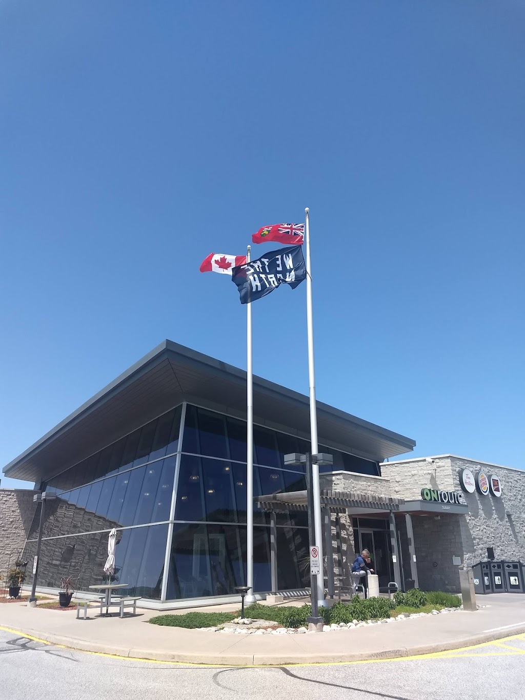 ONroute Tilbury North | Tilbury, Chatham-Kent, ON N0P 2L0, Canada | Phone: (519) 682-1827