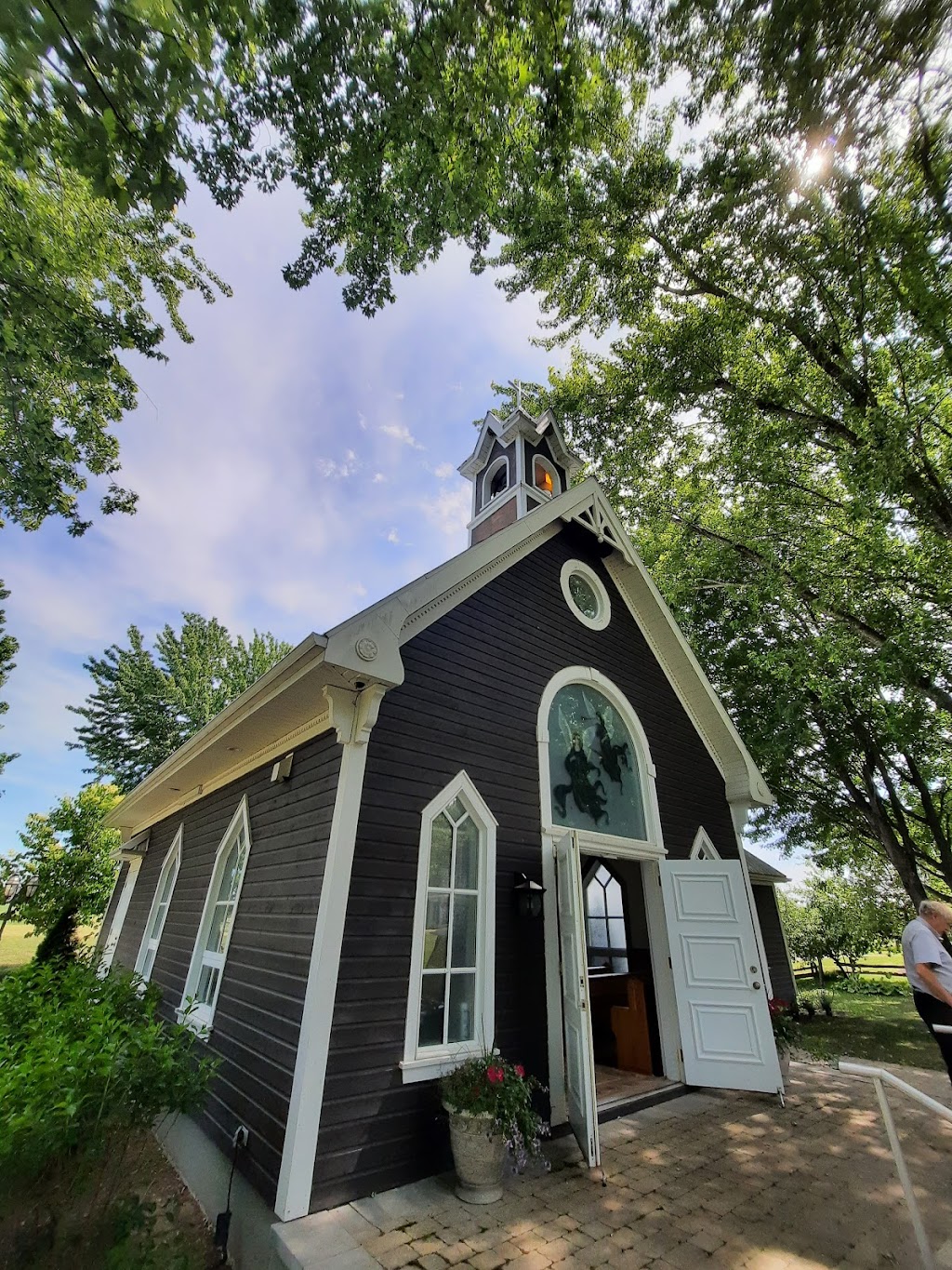 Petite Chapelle St-Gérard | 936 9e Rang, Saint-Félix-de-Kingsey, QC J0B 2T0, Canada | Phone: (819) 475-2151