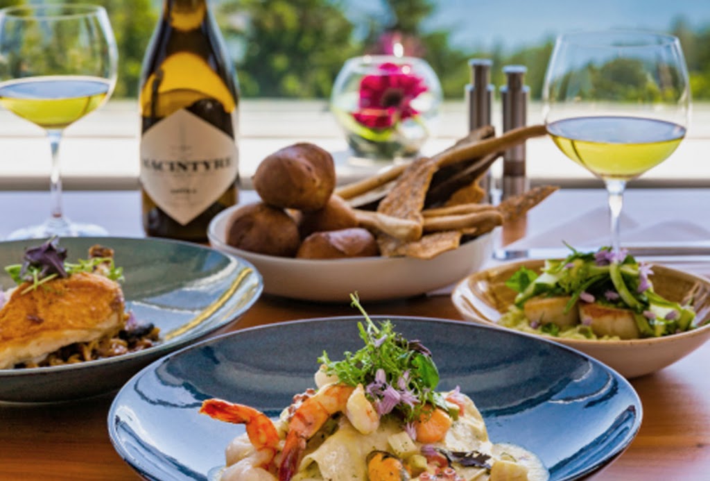 Alpina Restaurant at Villa Eyrie Resort | 600 Ebedora Ln, Malahat, BC V0R 2L0, Canada | Phone: (250) 856-0188